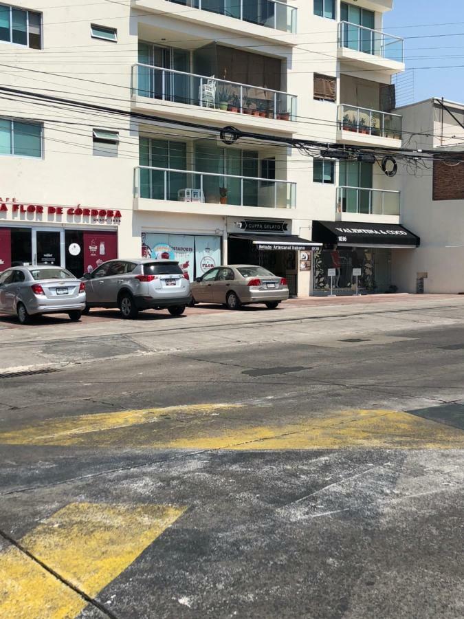 Hostal Guadalajara Cosmopolitan Providencia מראה חיצוני תמונה