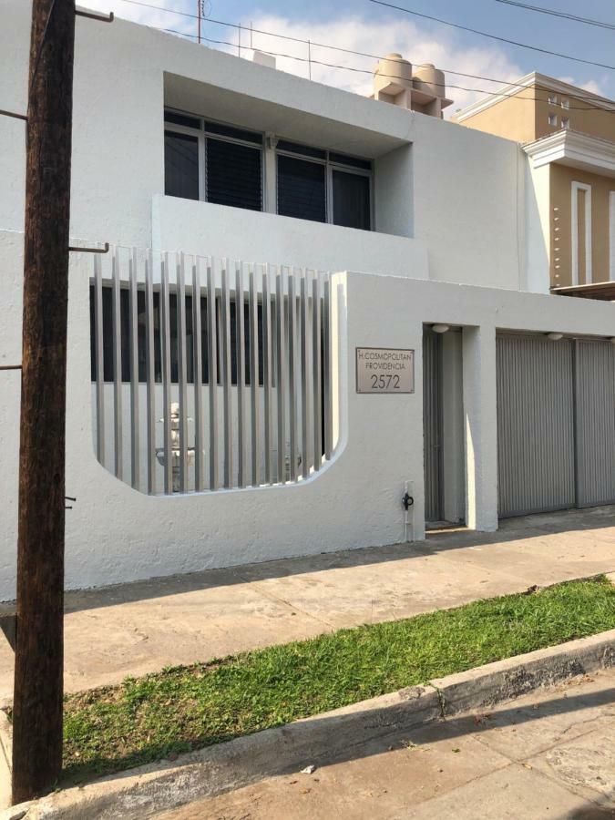 Hostal Guadalajara Cosmopolitan Providencia מראה חיצוני תמונה