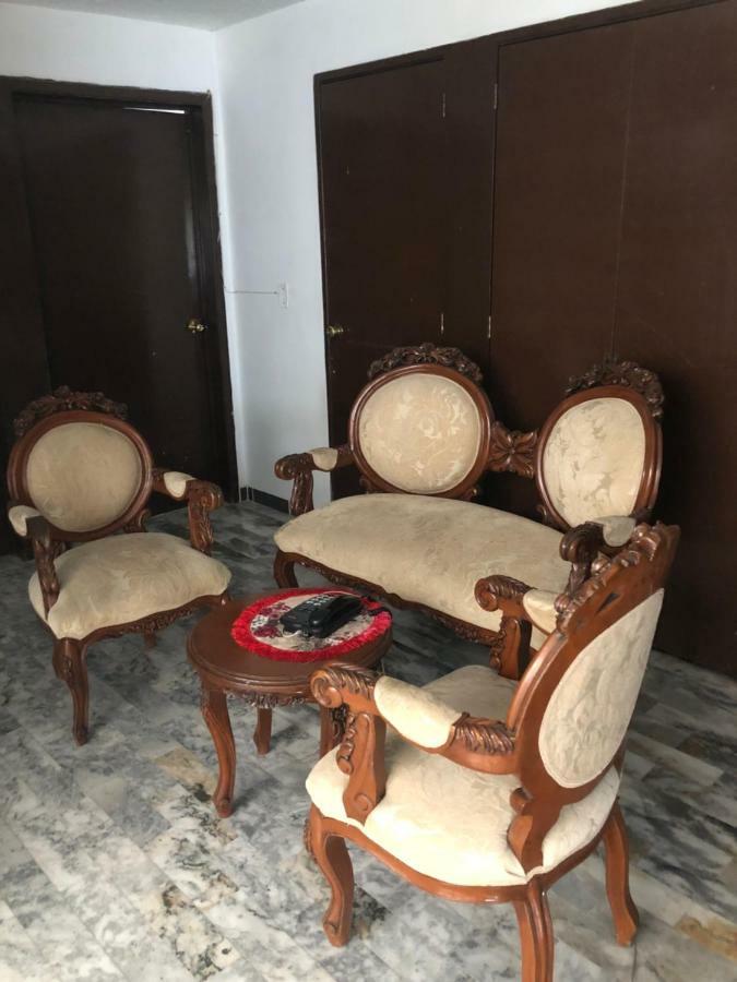 Hostal Guadalajara Cosmopolitan Providencia מראה חיצוני תמונה